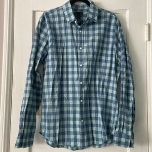 Men’s dress shirt